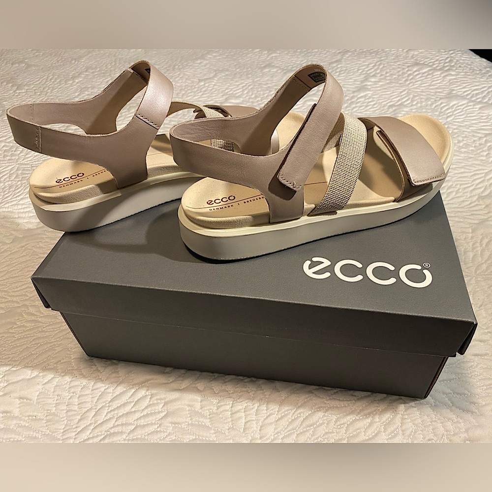 Ecco Flowt 2 Leather Banded Sandals